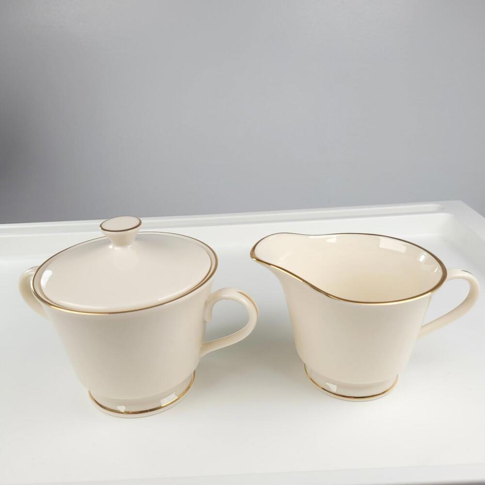 Lenox Cosmopolitan Collection Hayworth Cream And Sugar Set With Lid Gold Rim